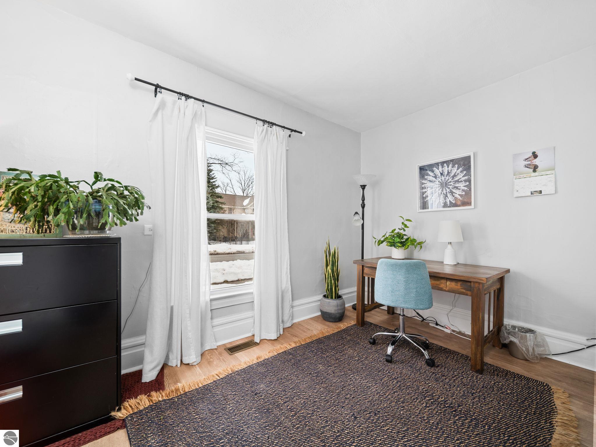 136 E Fifteenth Street