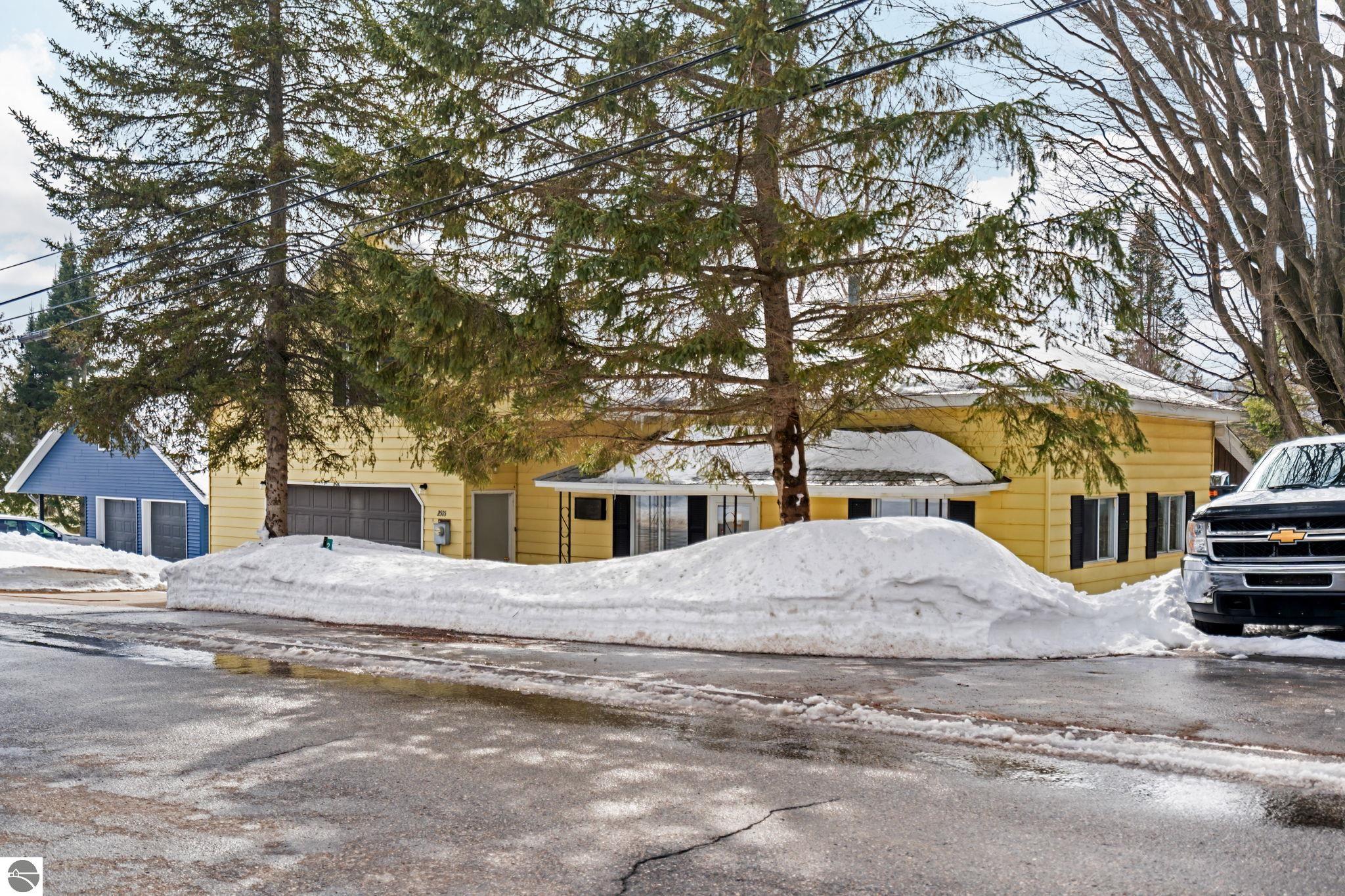 2515 Rushton Road