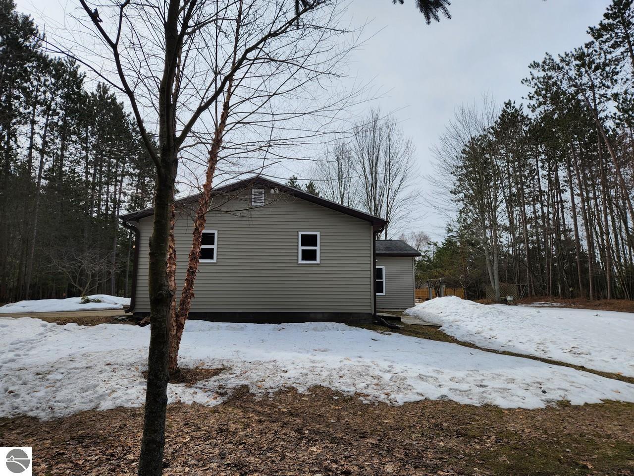4714 Golden Road, SE