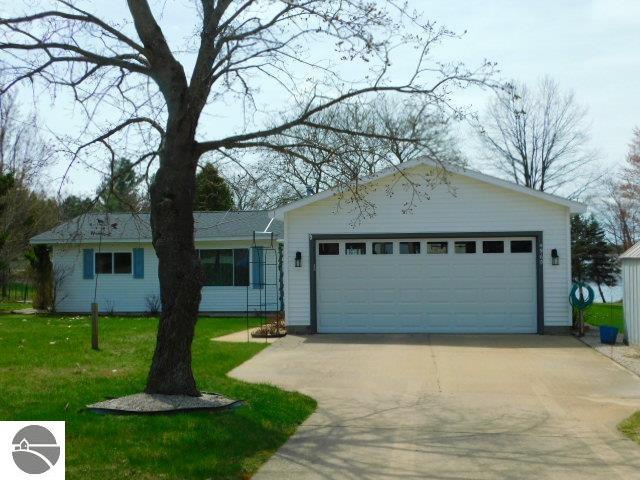 4960 Pine Drive