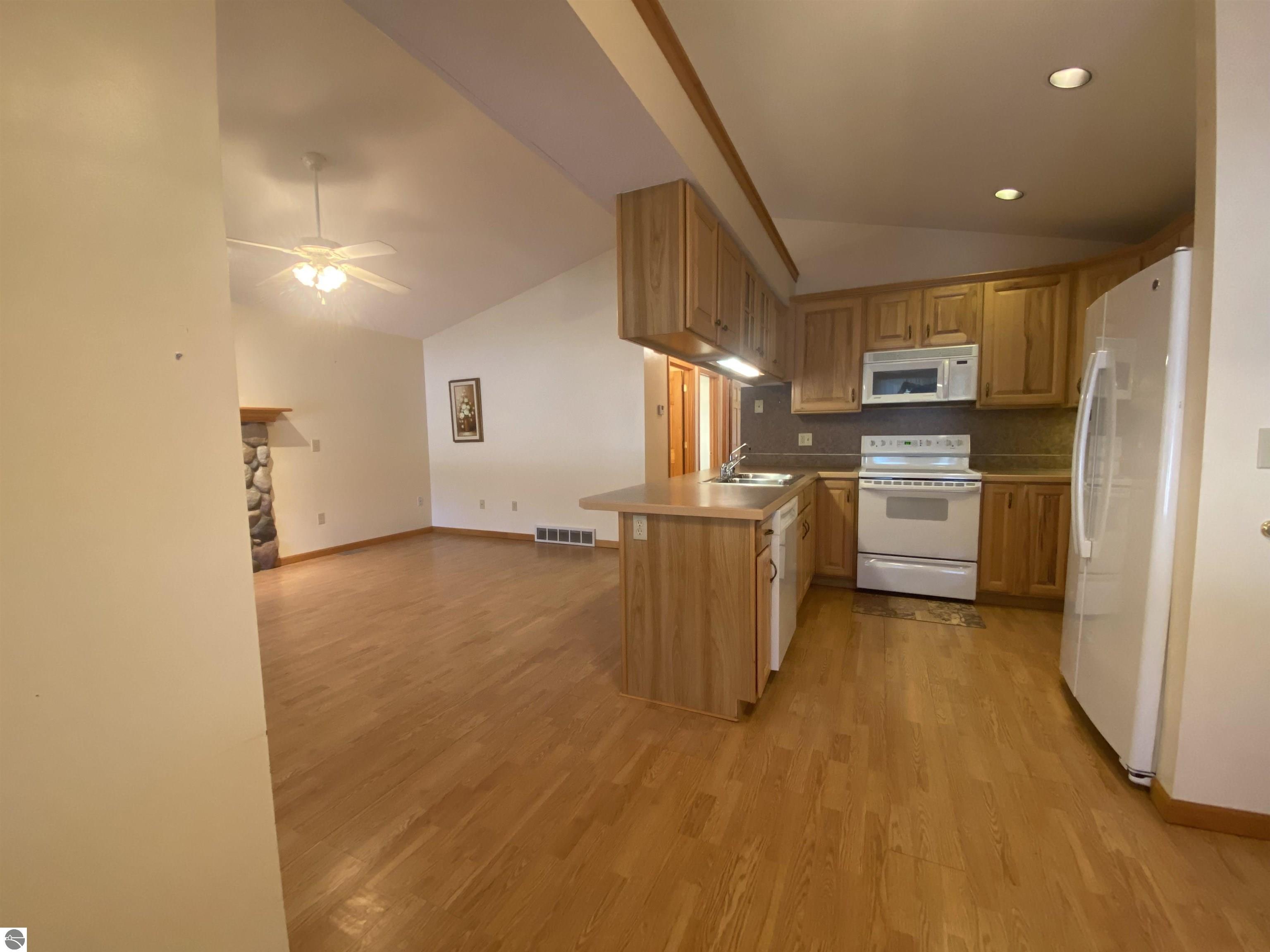 9391 NE Chippewa Drive # 21