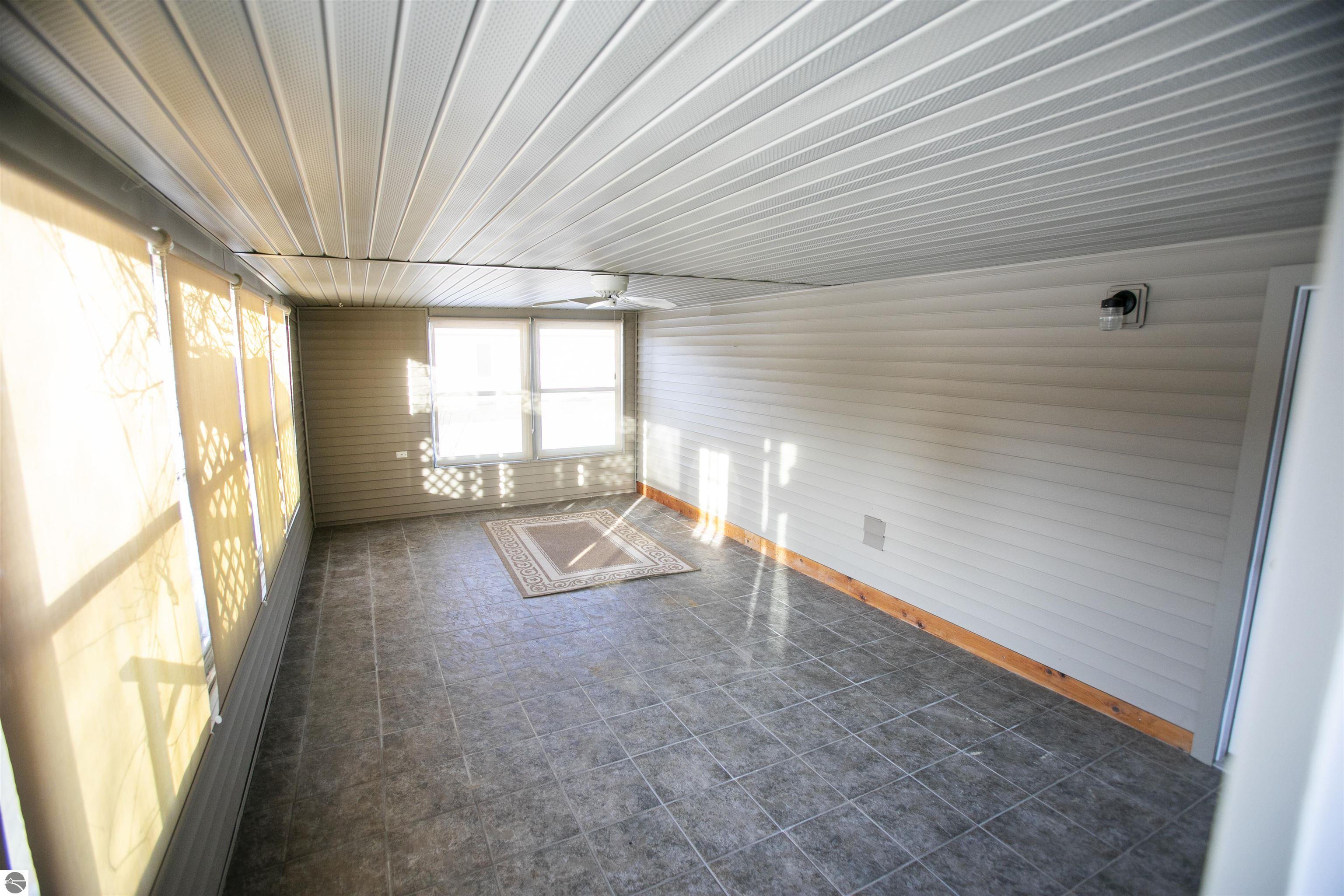 9391 NE Chippewa Drive # 21