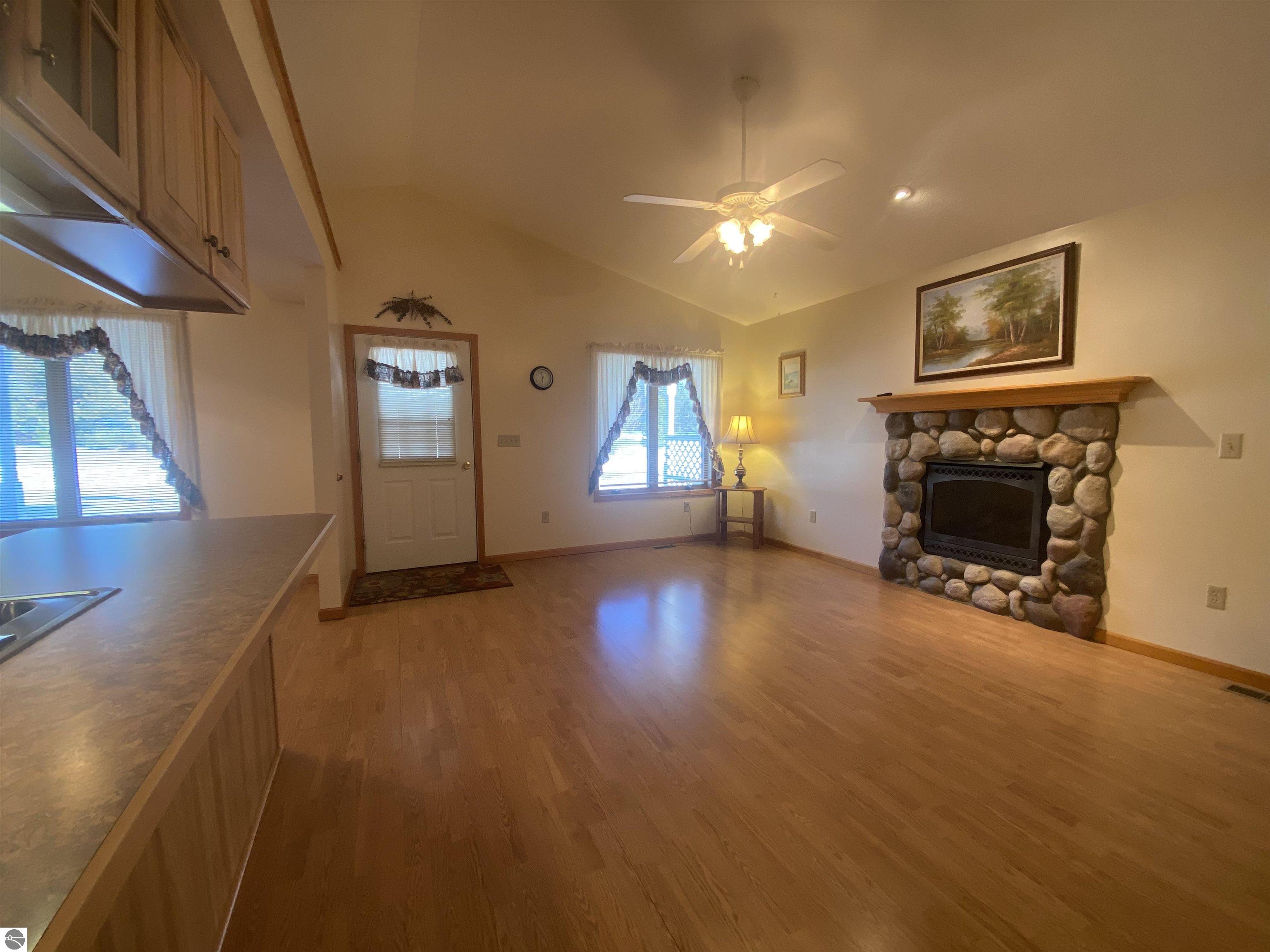 9391 NE Chippewa Drive # 21