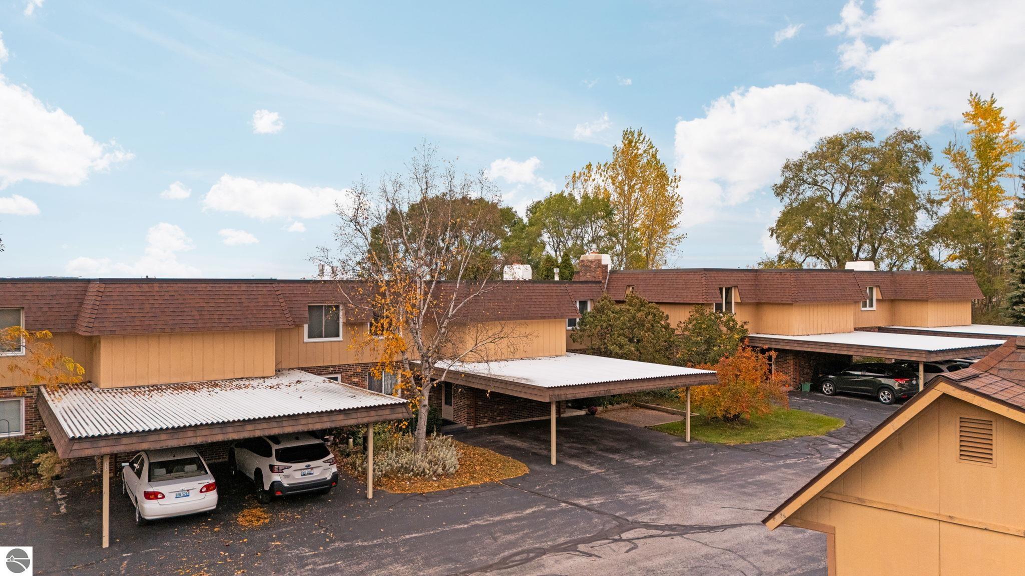246 Peninsula Hills