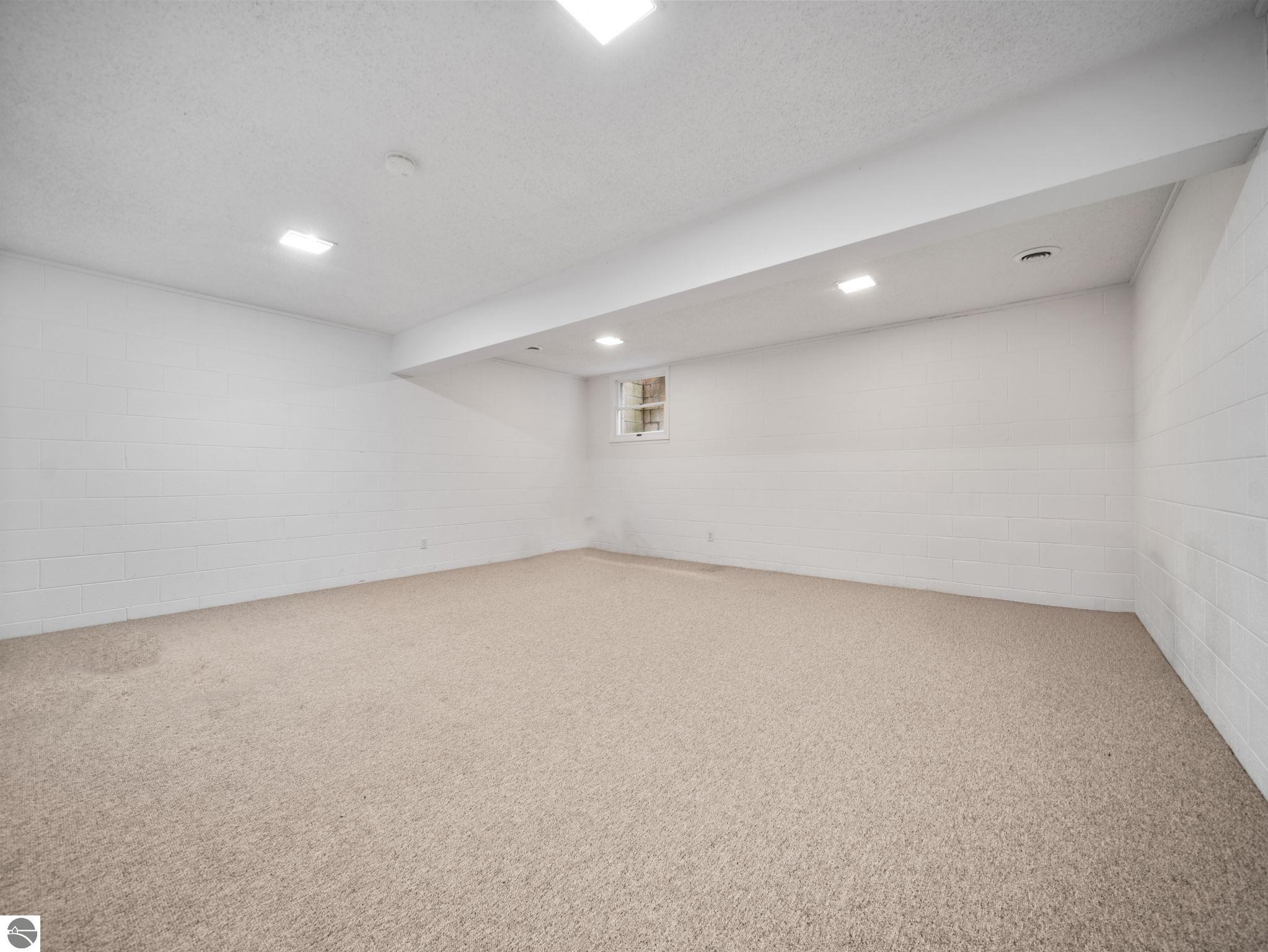 246 Peninsula Hills