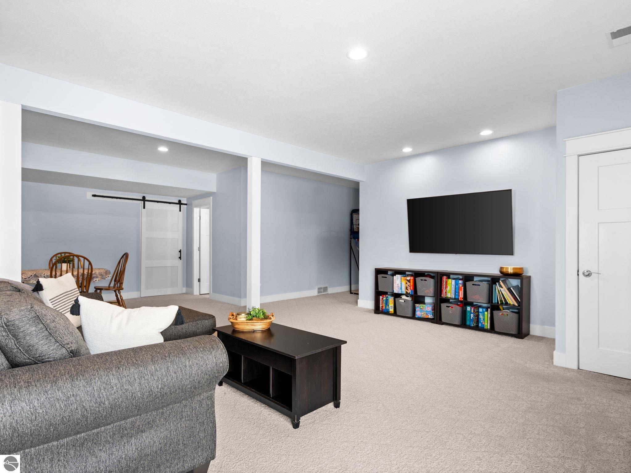 7391 Briar Ridge Drive