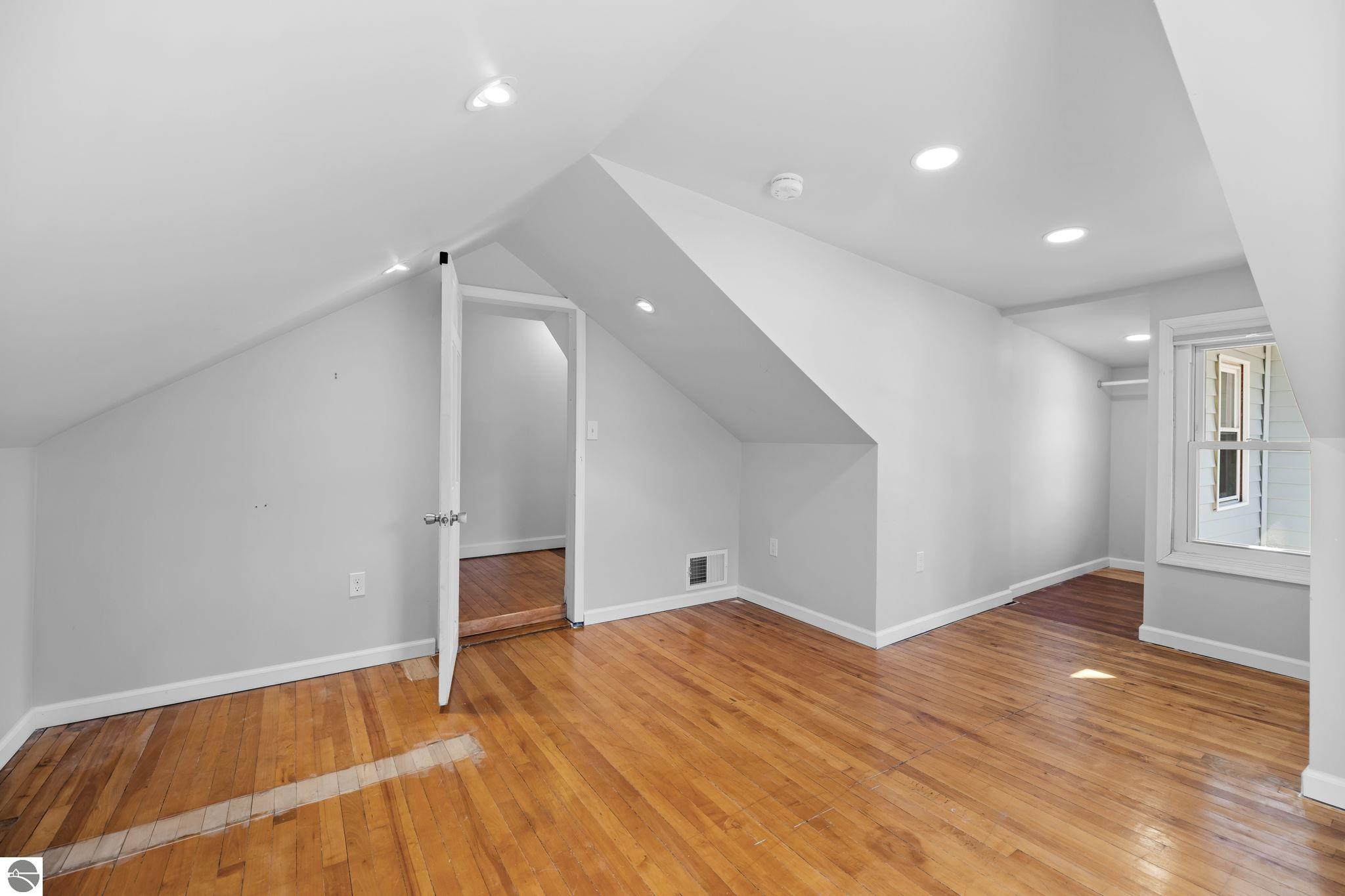 1209 Cass Street