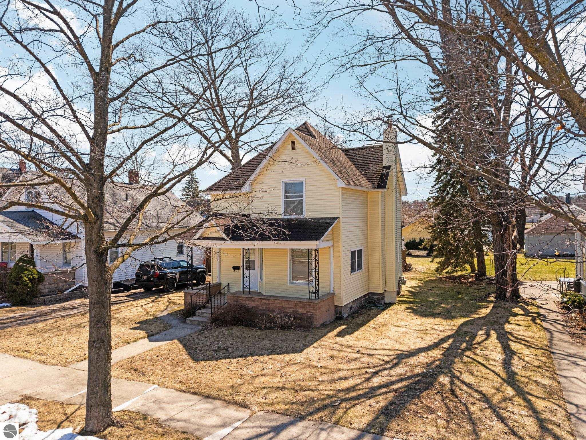 311 W Twelfth Street
