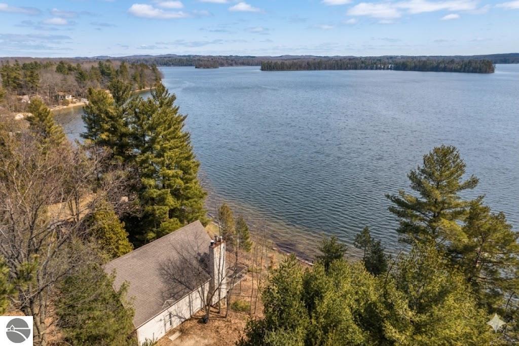 2414 Lake Drive # 7