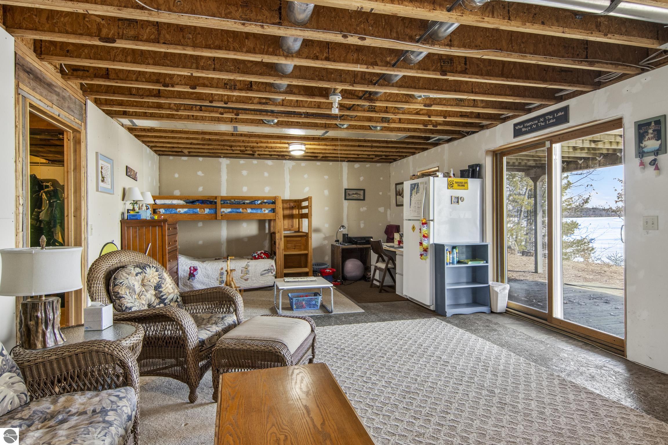 2414 Lake Drive # 7