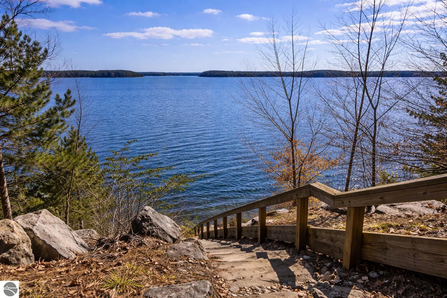 2414 Lake Drive # 7