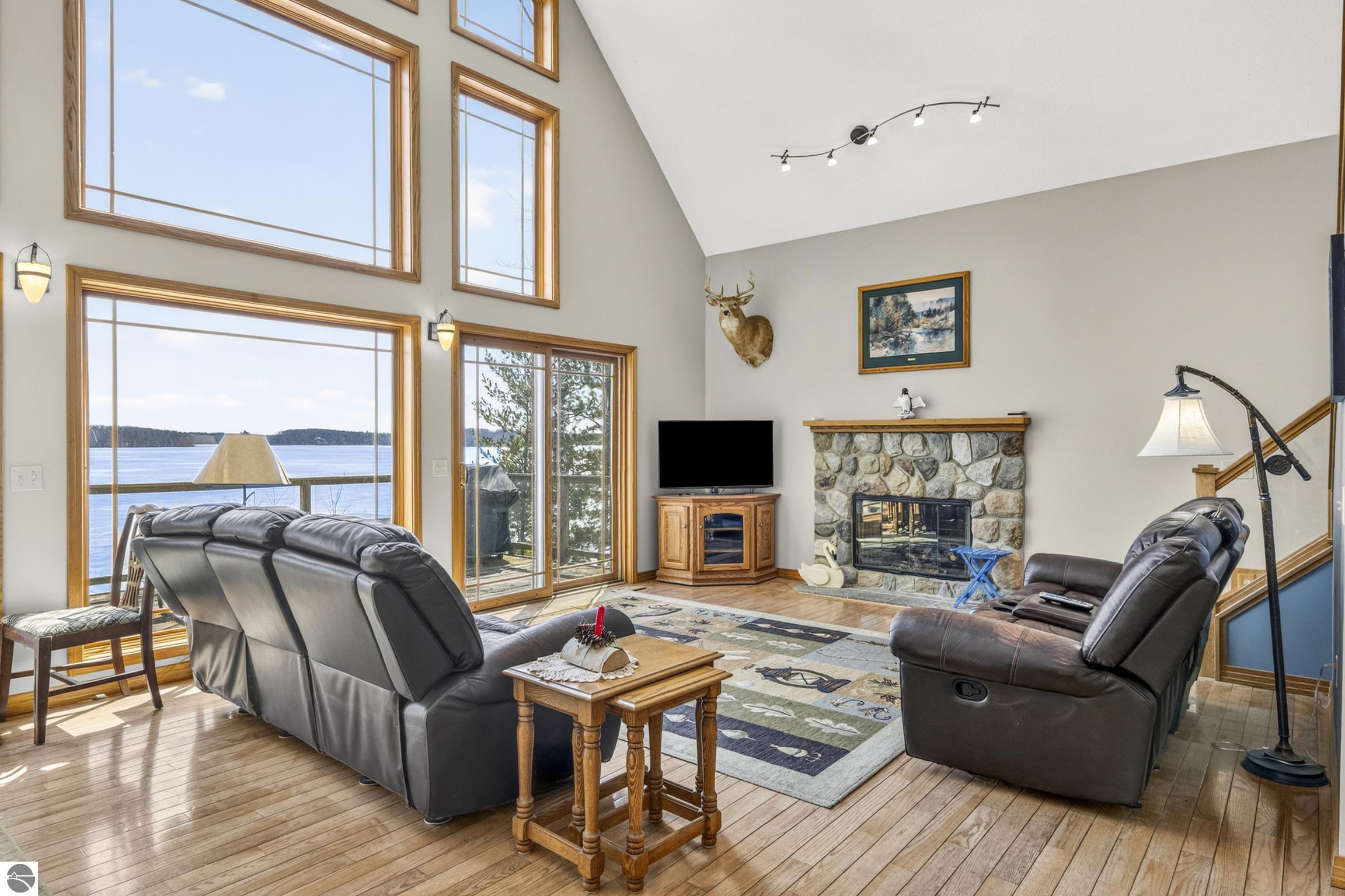 2414 Lake Drive # 7