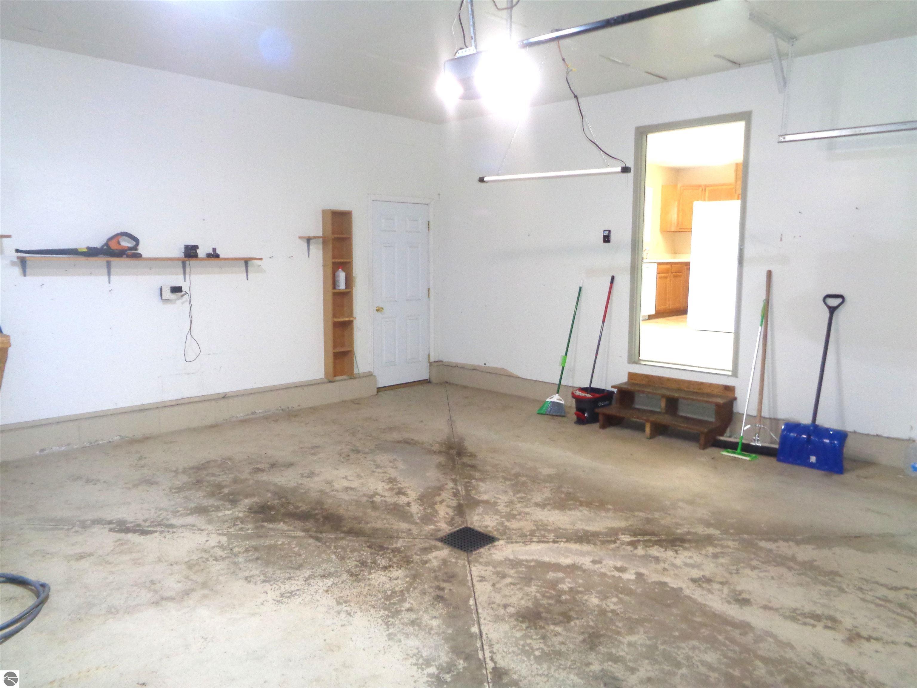 2108 S Sara Drive