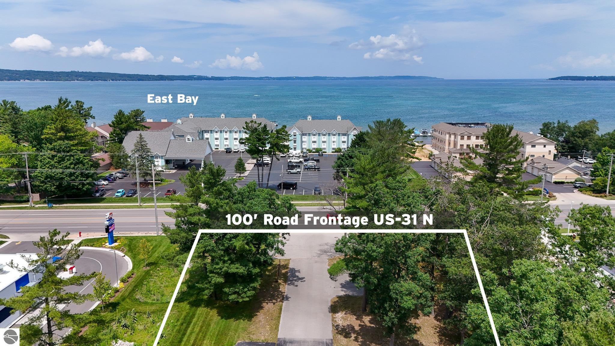 1818 N US-31
