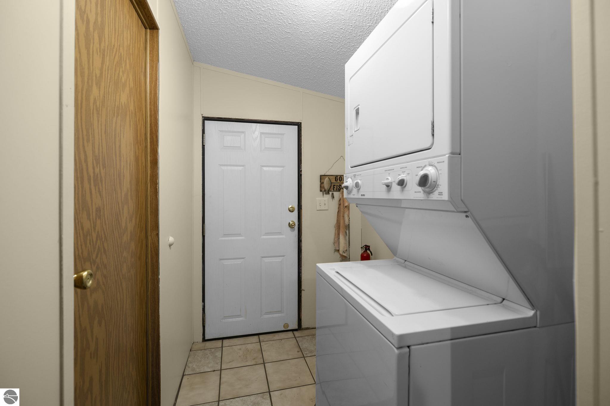 7149 W Blue Lake Road, Ne