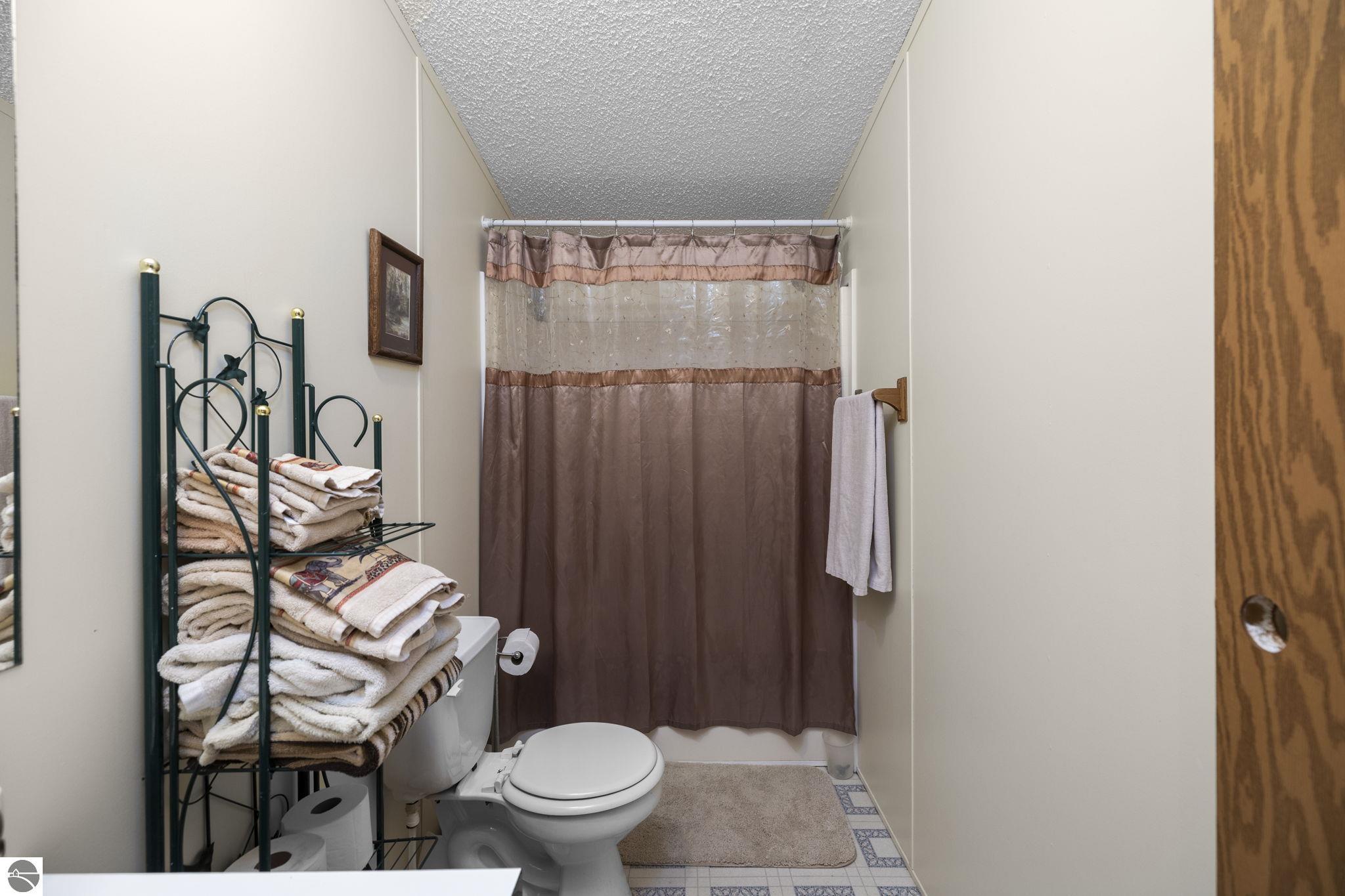 7149 W Blue Lake Road, Ne