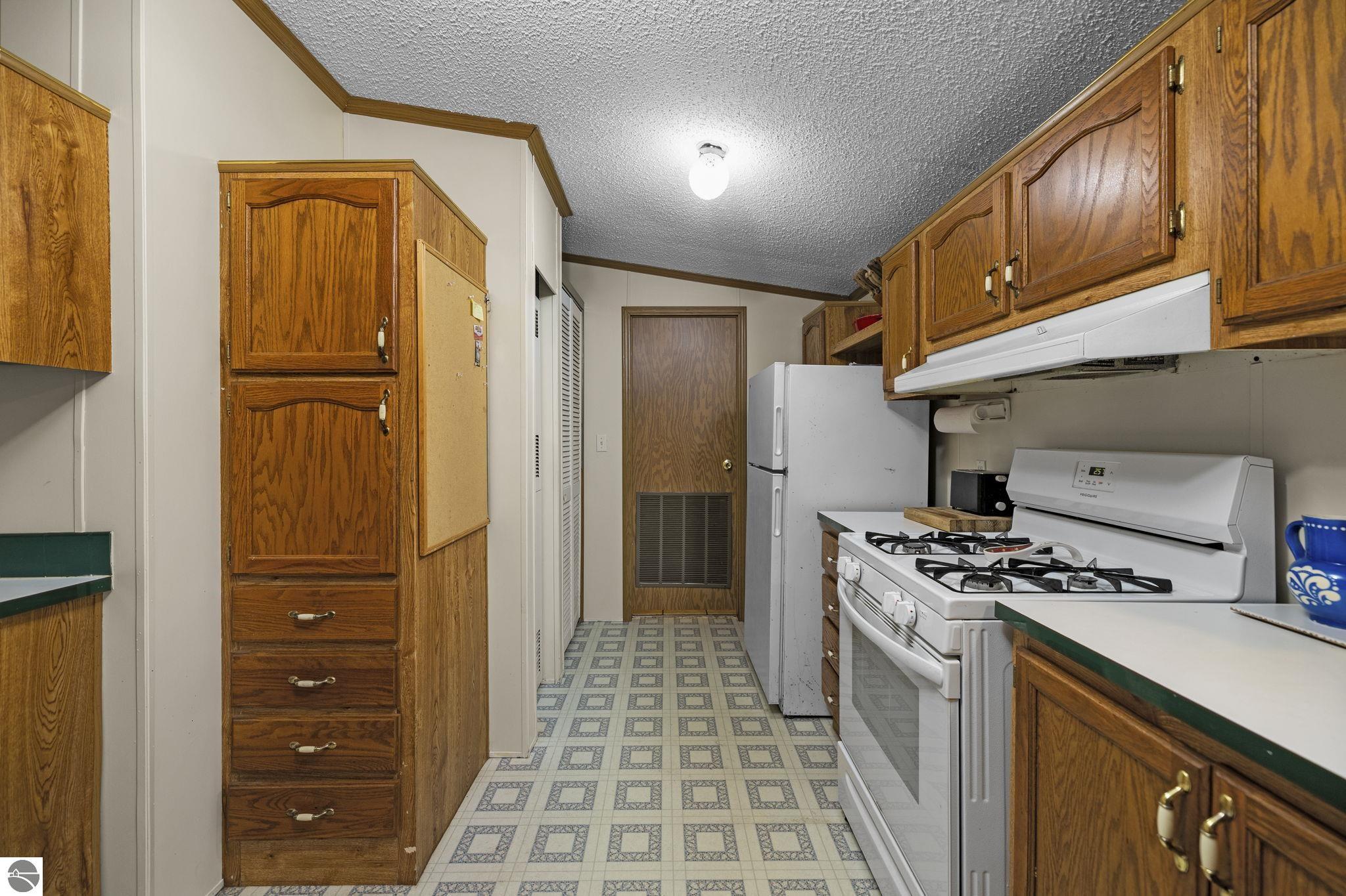 7149 W Blue Lake Road, Ne