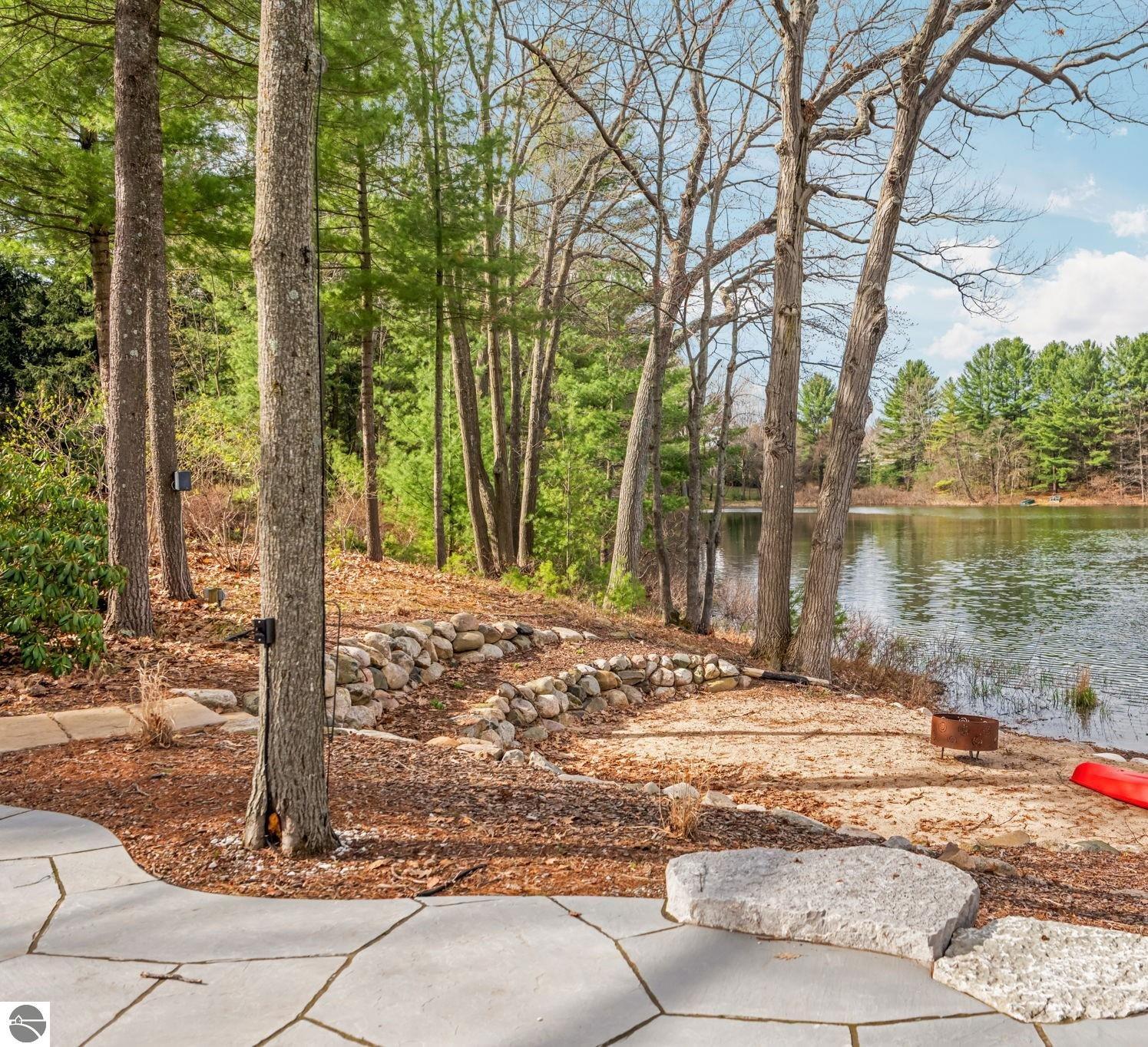 6802 Brandow Woods