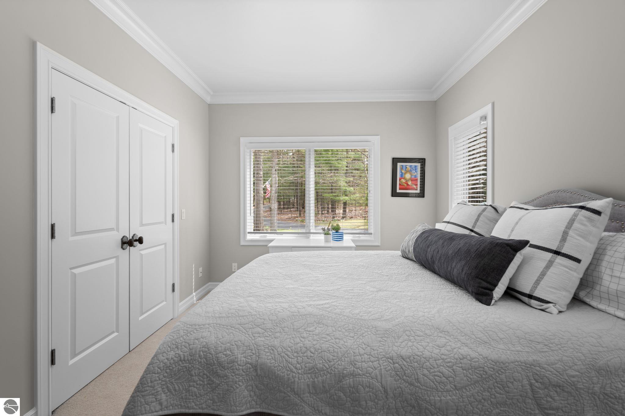 6802 Brandow Woods