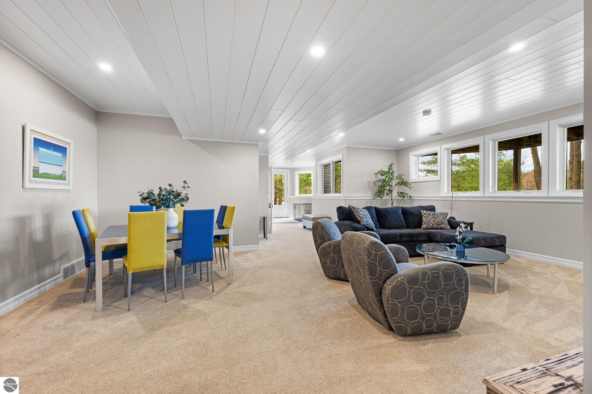 6802 Brandow Woods
