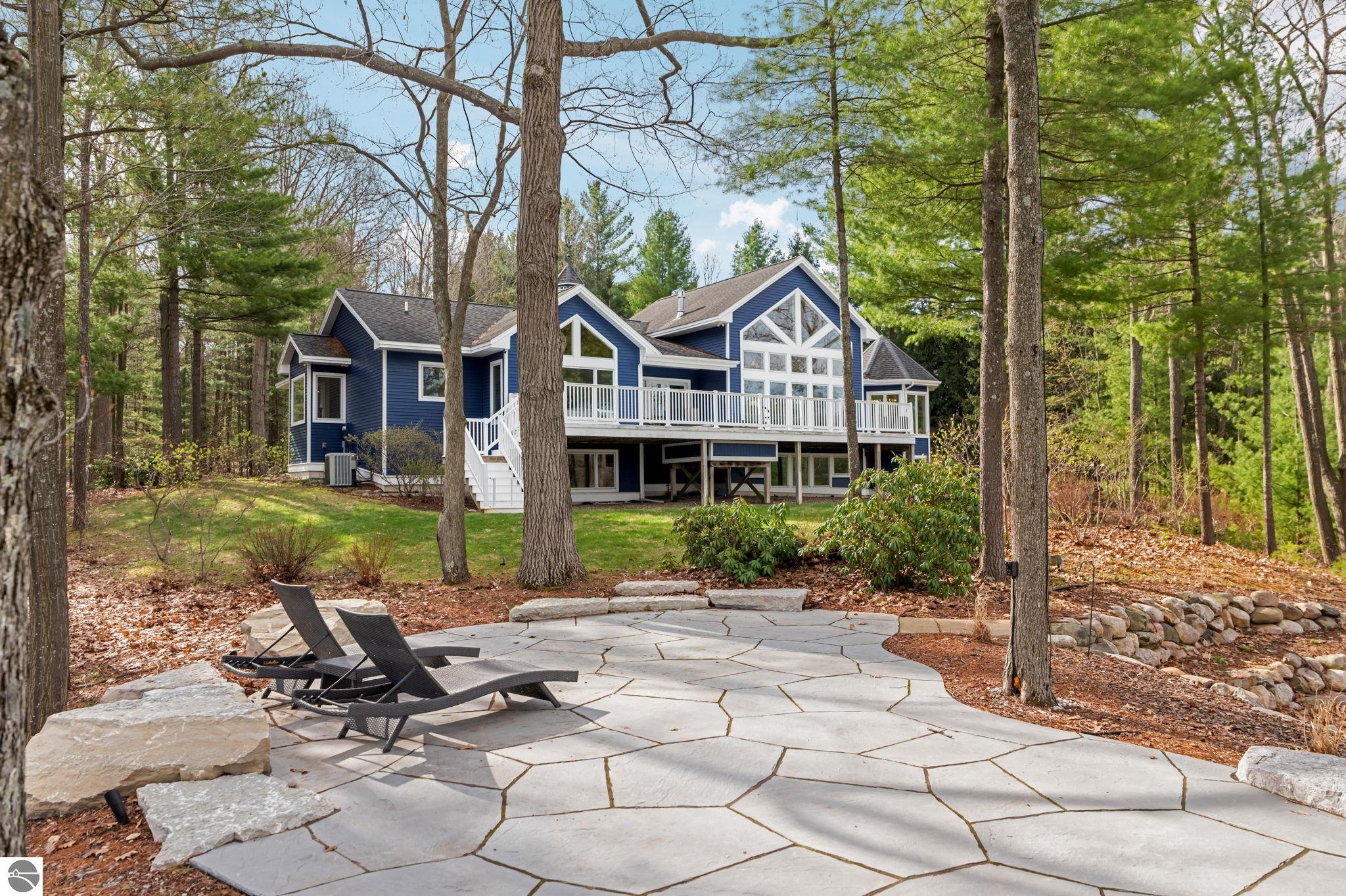 6802 Brandow Woods