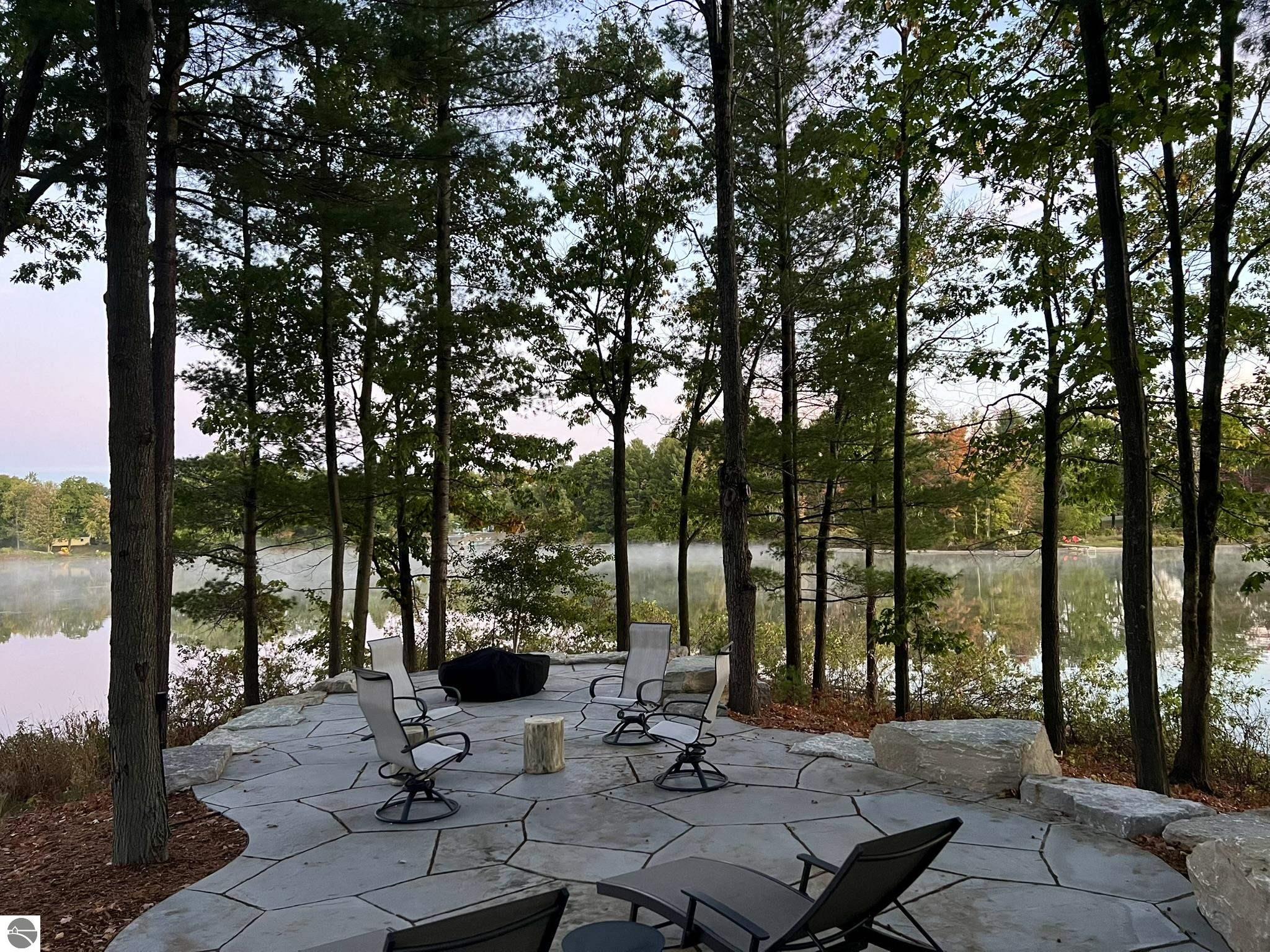 6802 Brandow Woods