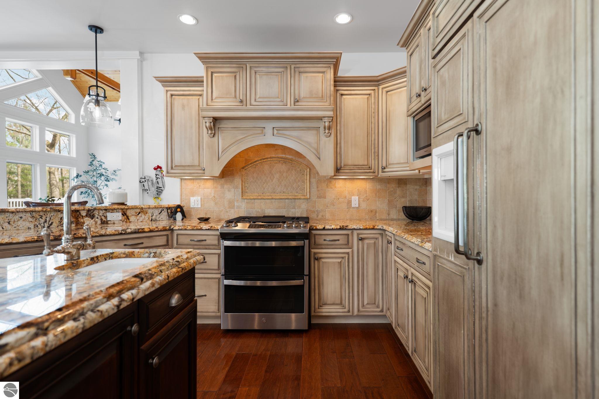 6802 Brandow Woods