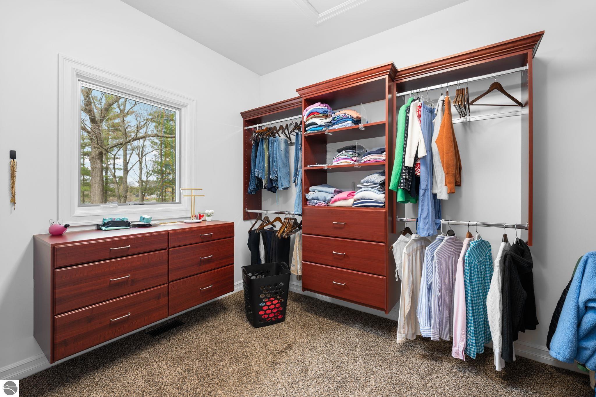 6802 Brandow Woods
