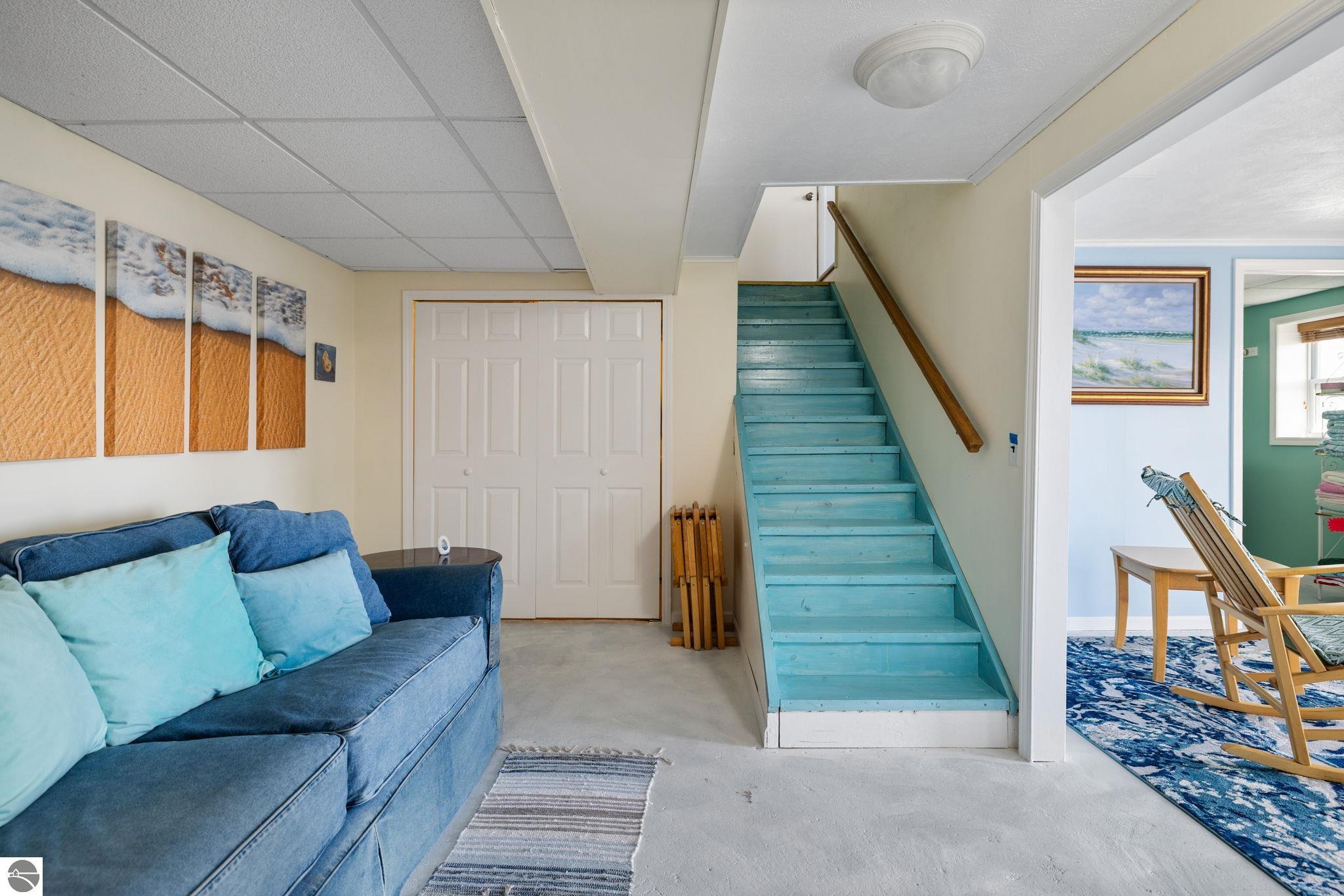 306 Bates