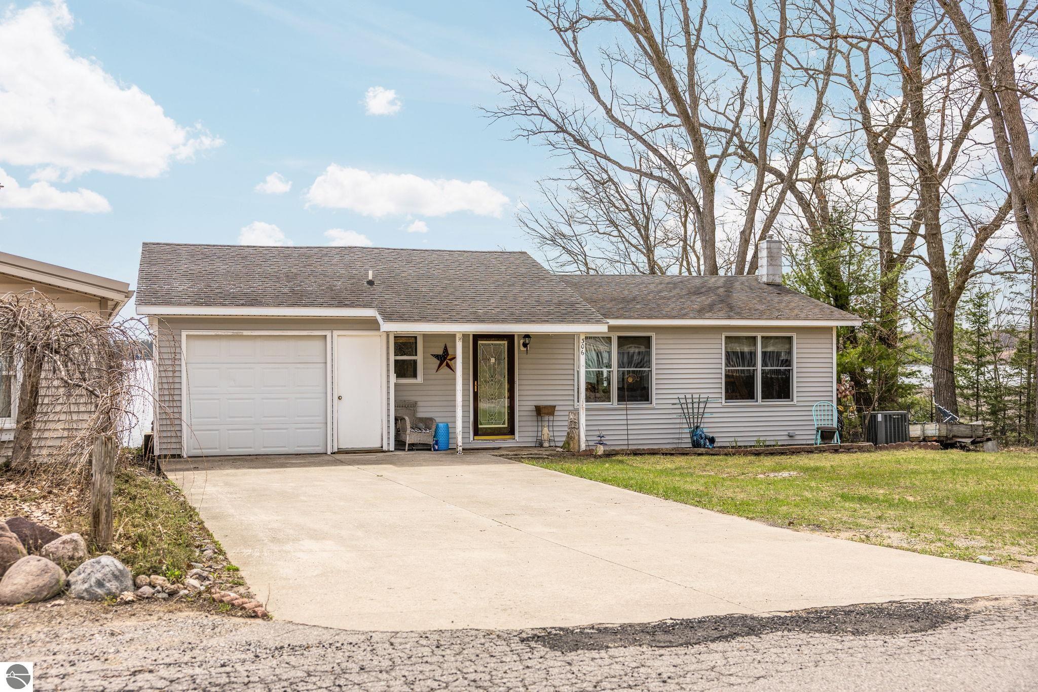 306 Bates