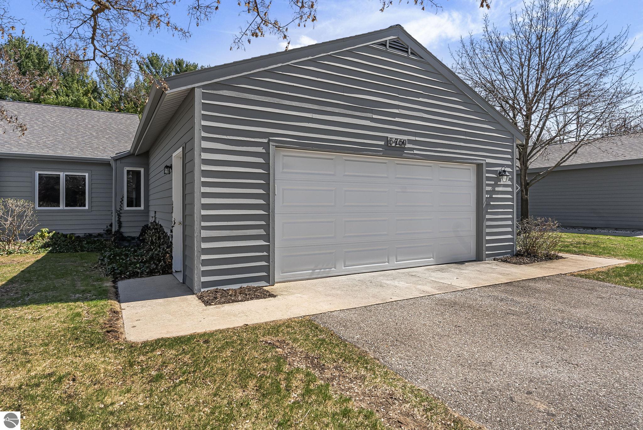 3750 Country Club Drive