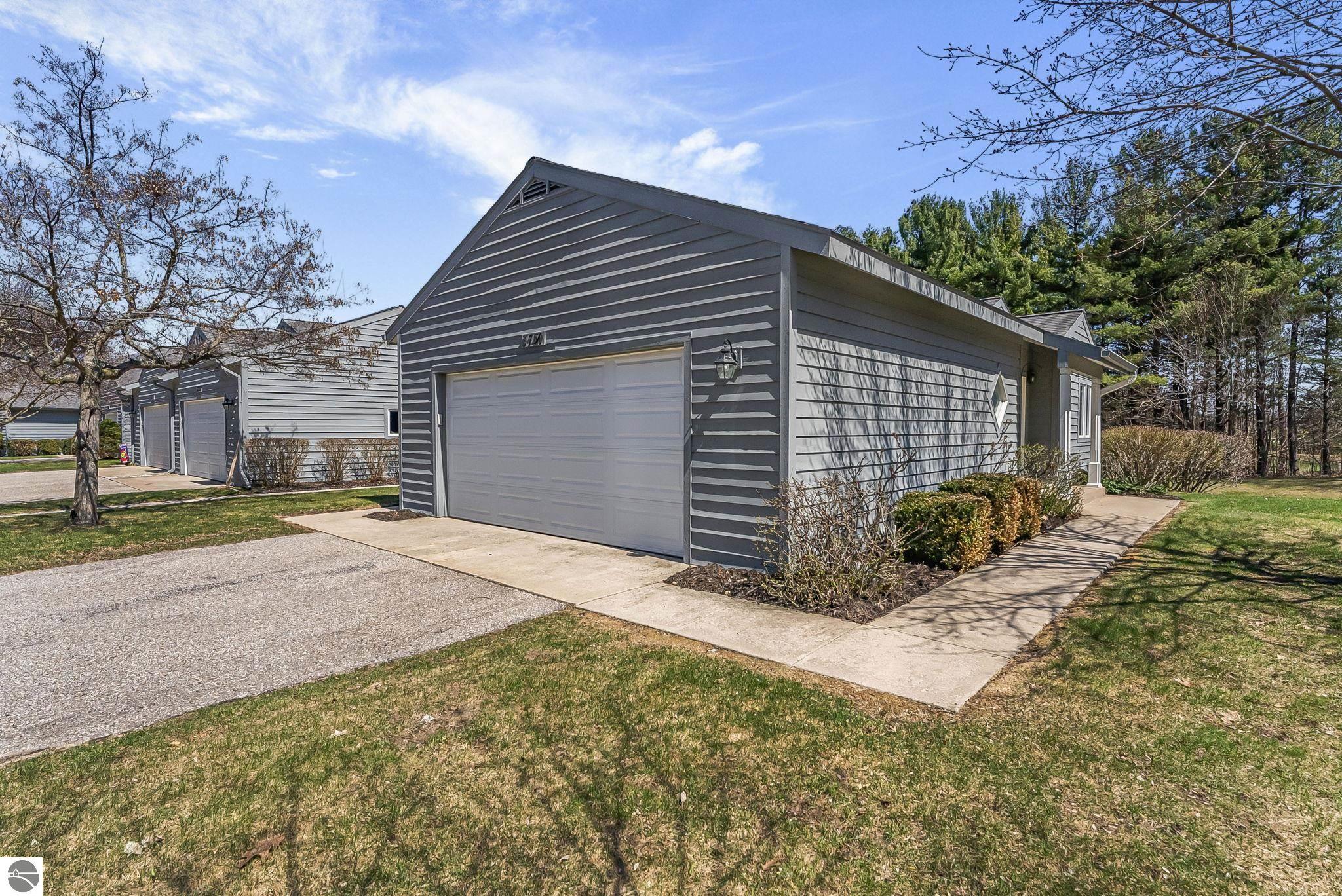 3750 Country Club Drive