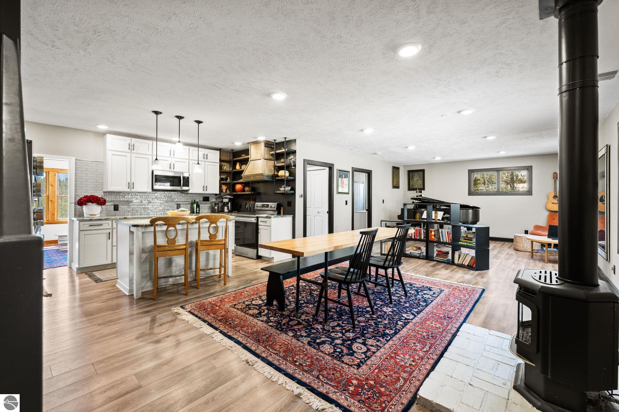 16829 Pettengill Road