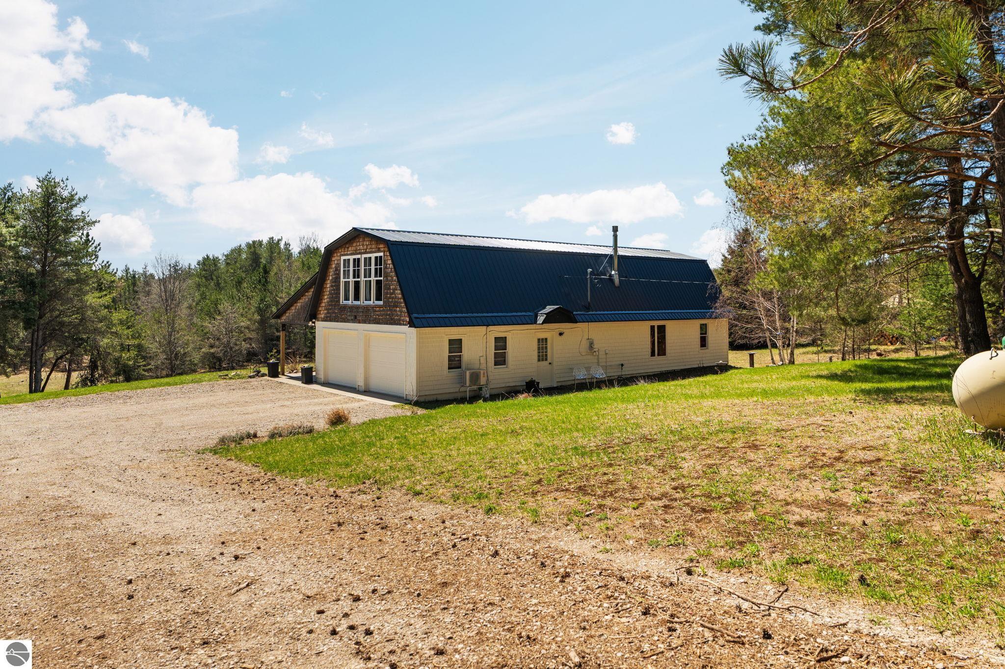 16829 Pettengill Road