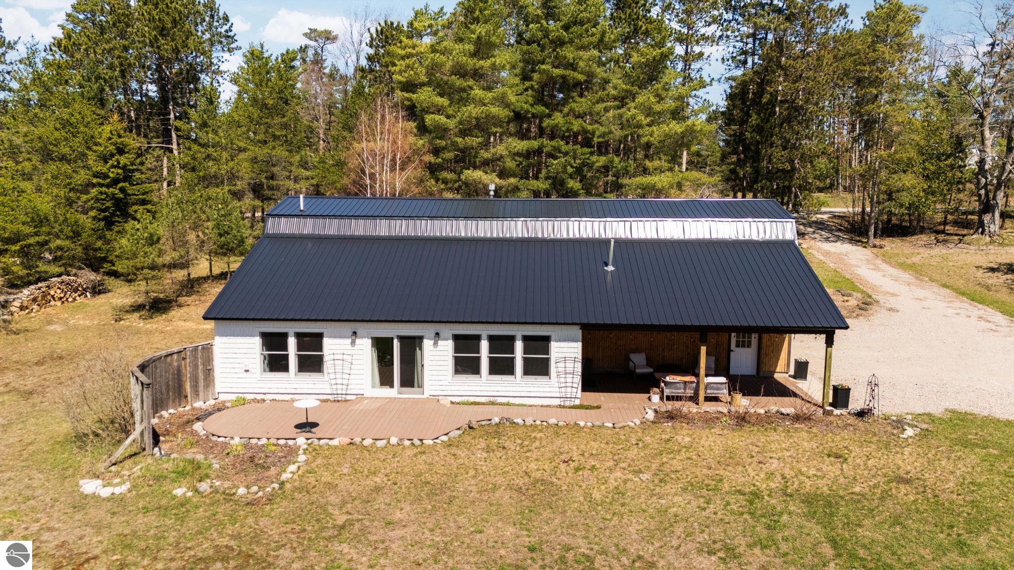 16829 Pettengill Road