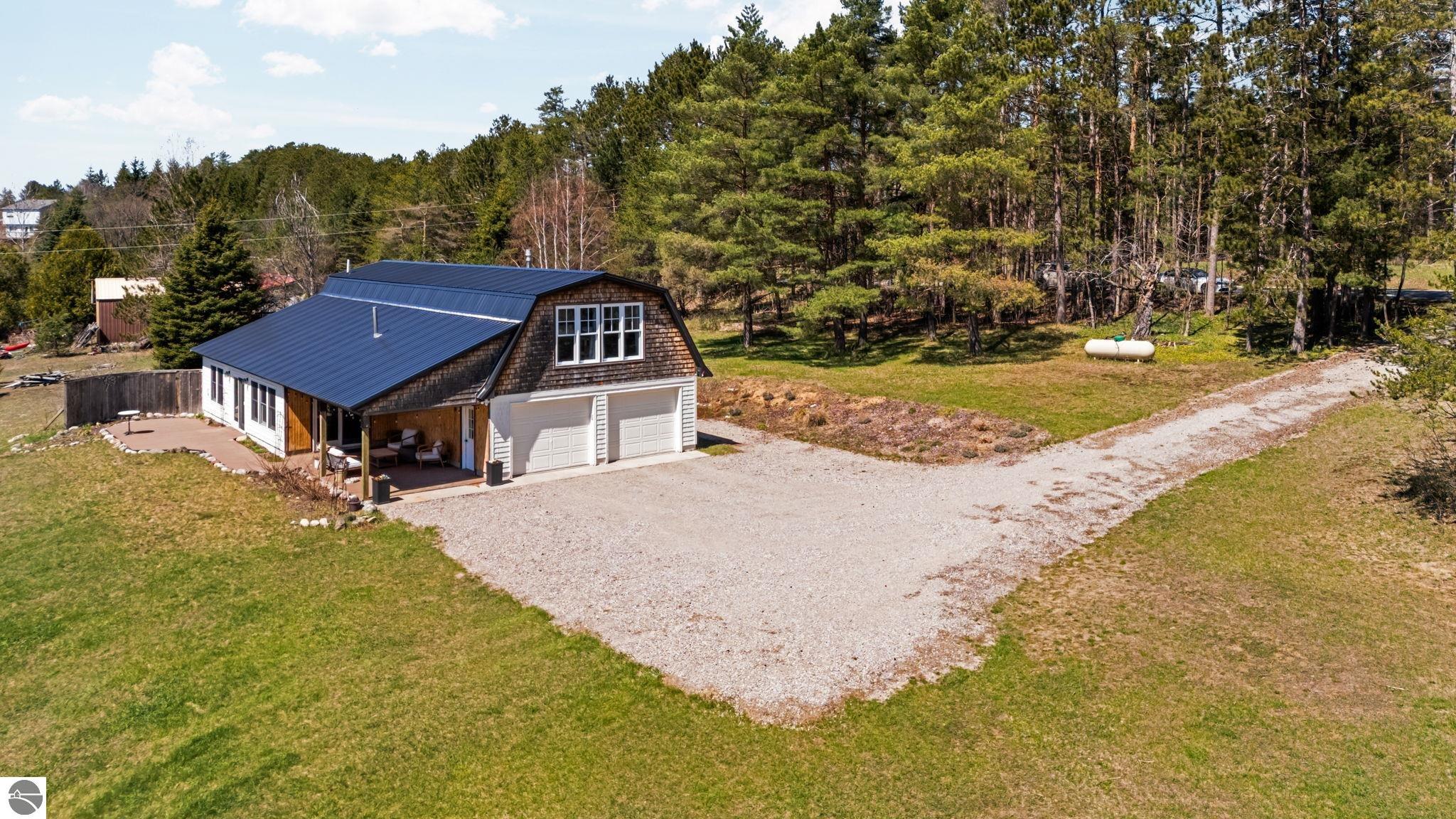 16829 Pettengill Road