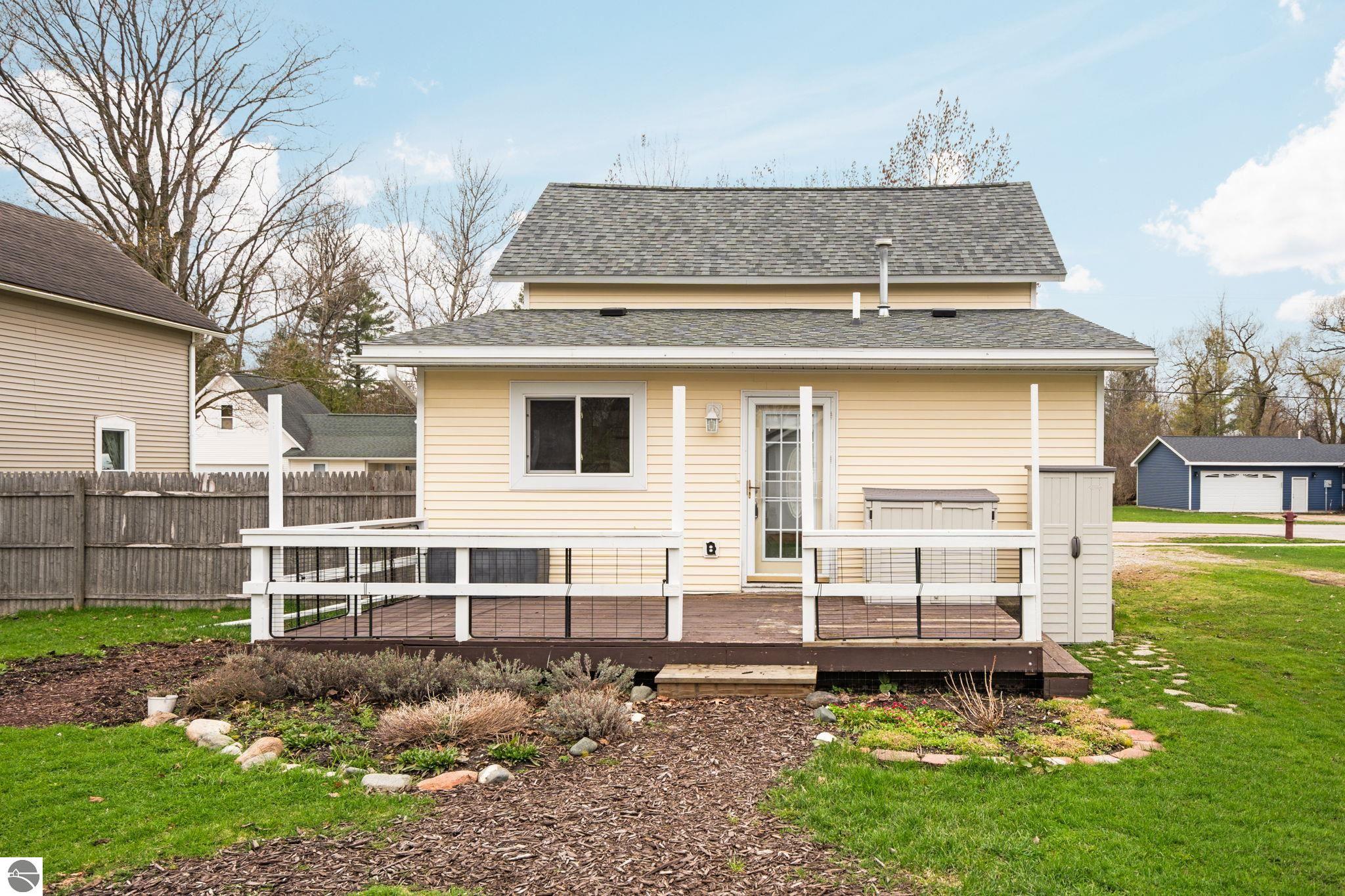117 Rivershore Drive