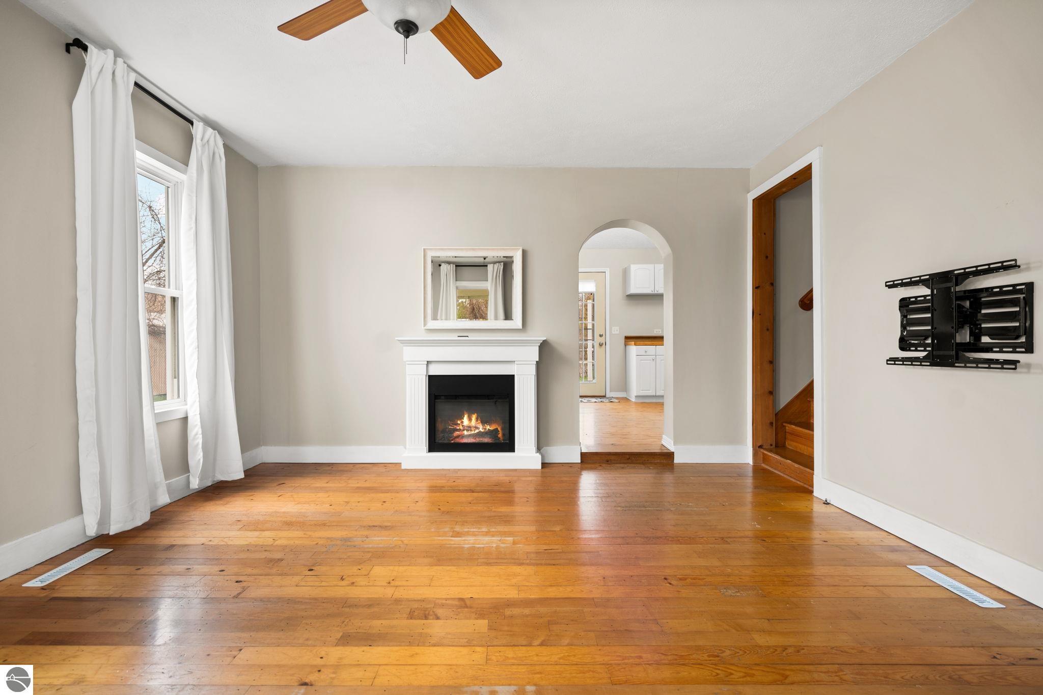 117 Rivershore Drive