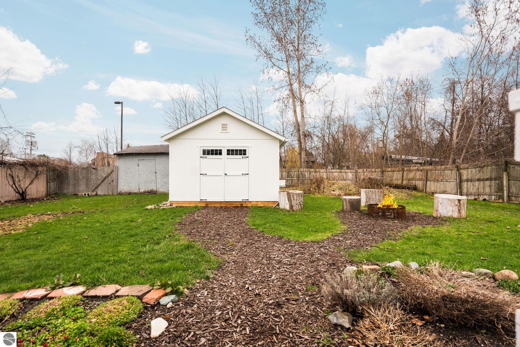 117 Rivershore Drive