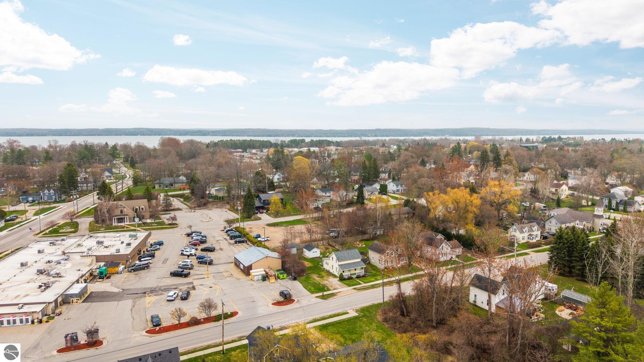 117 Rivershore Drive