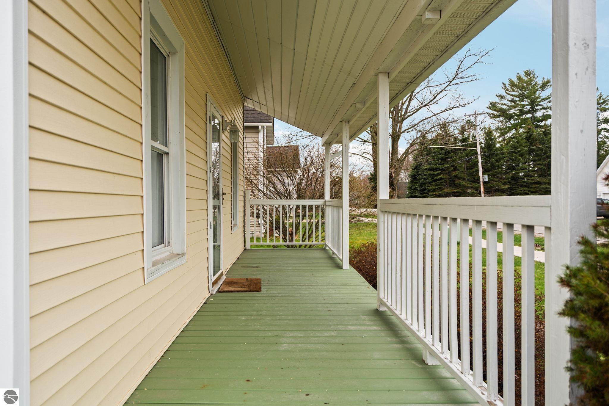 117 Rivershore Drive