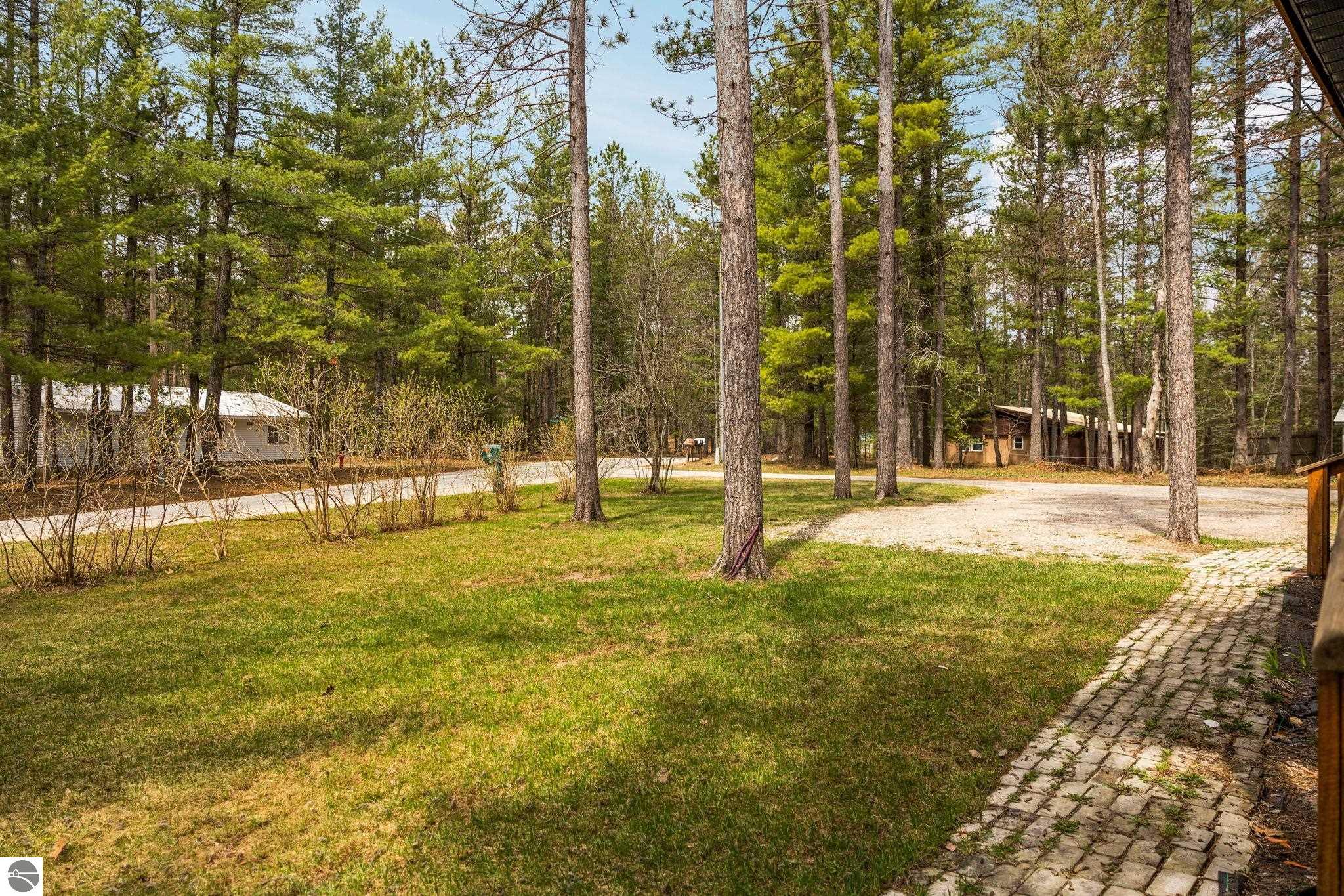 318 E Bear Lake Road