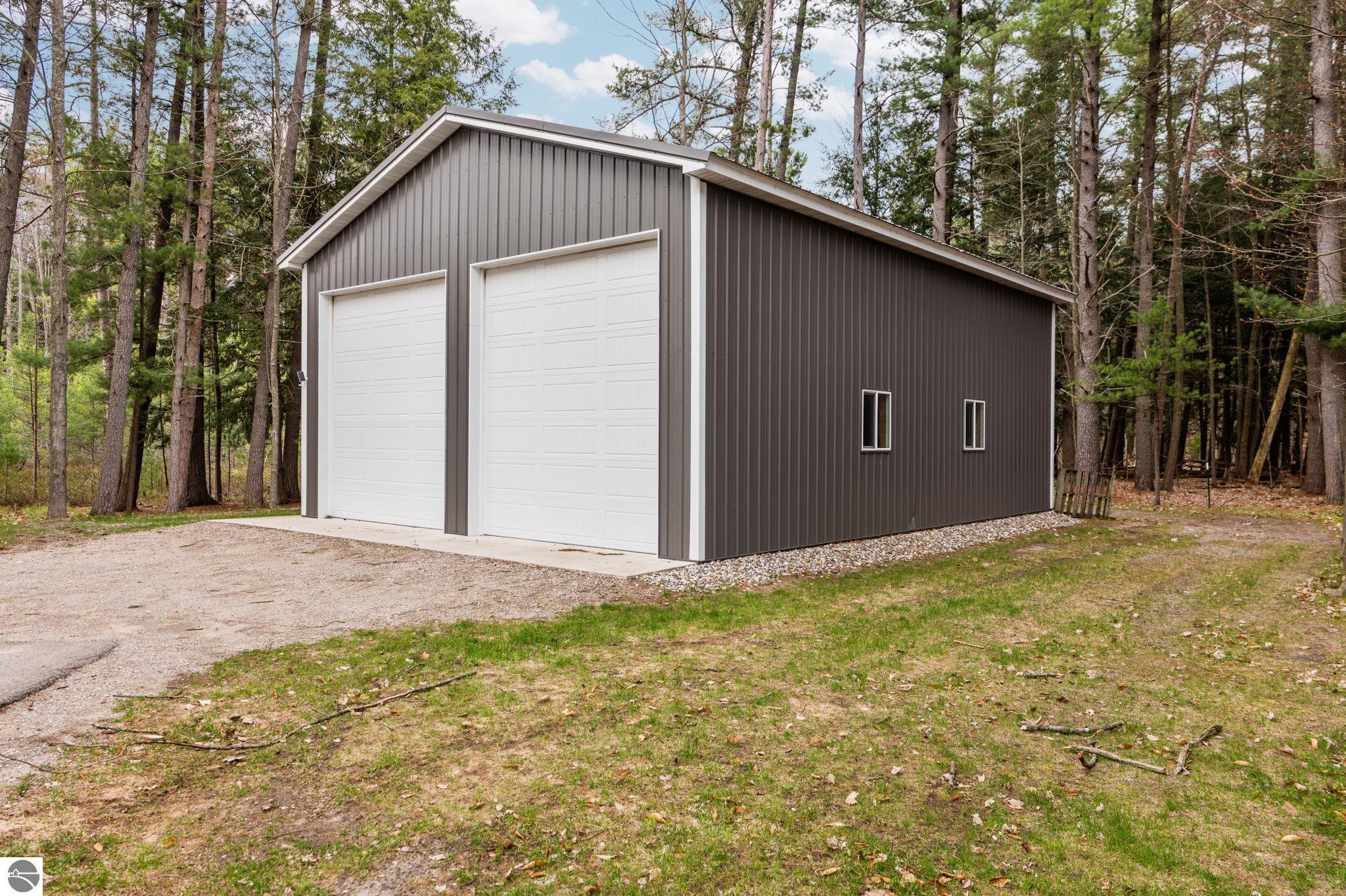9608 N Long Lake Road