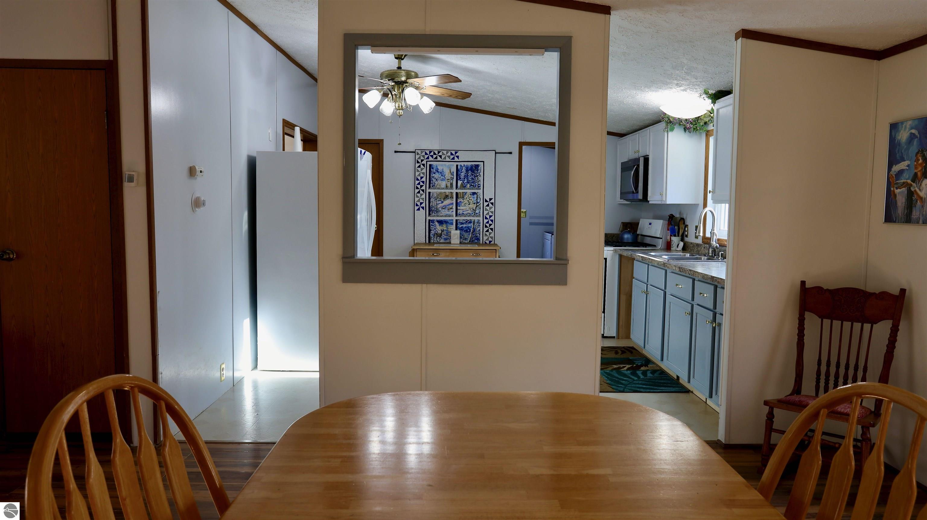 9122 Grimm Lane