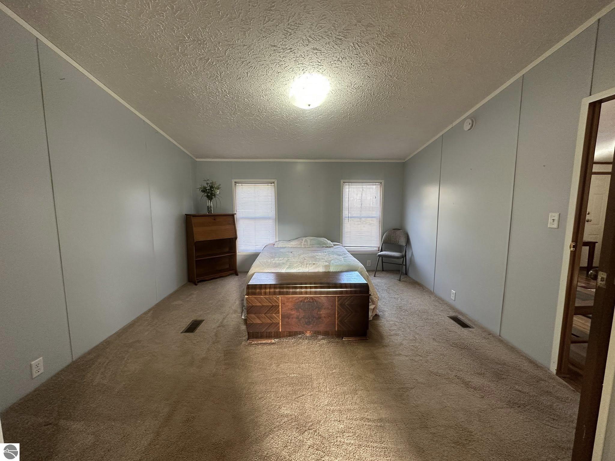 9122 Grimm Lane