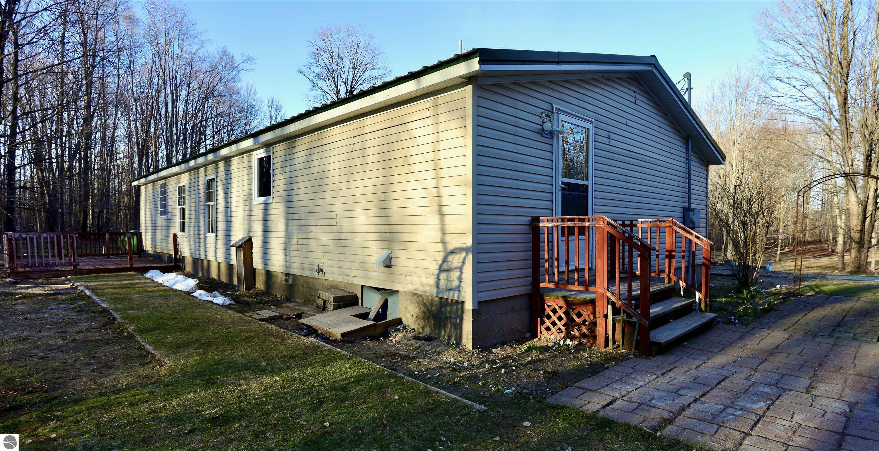 9122 Grimm Lane