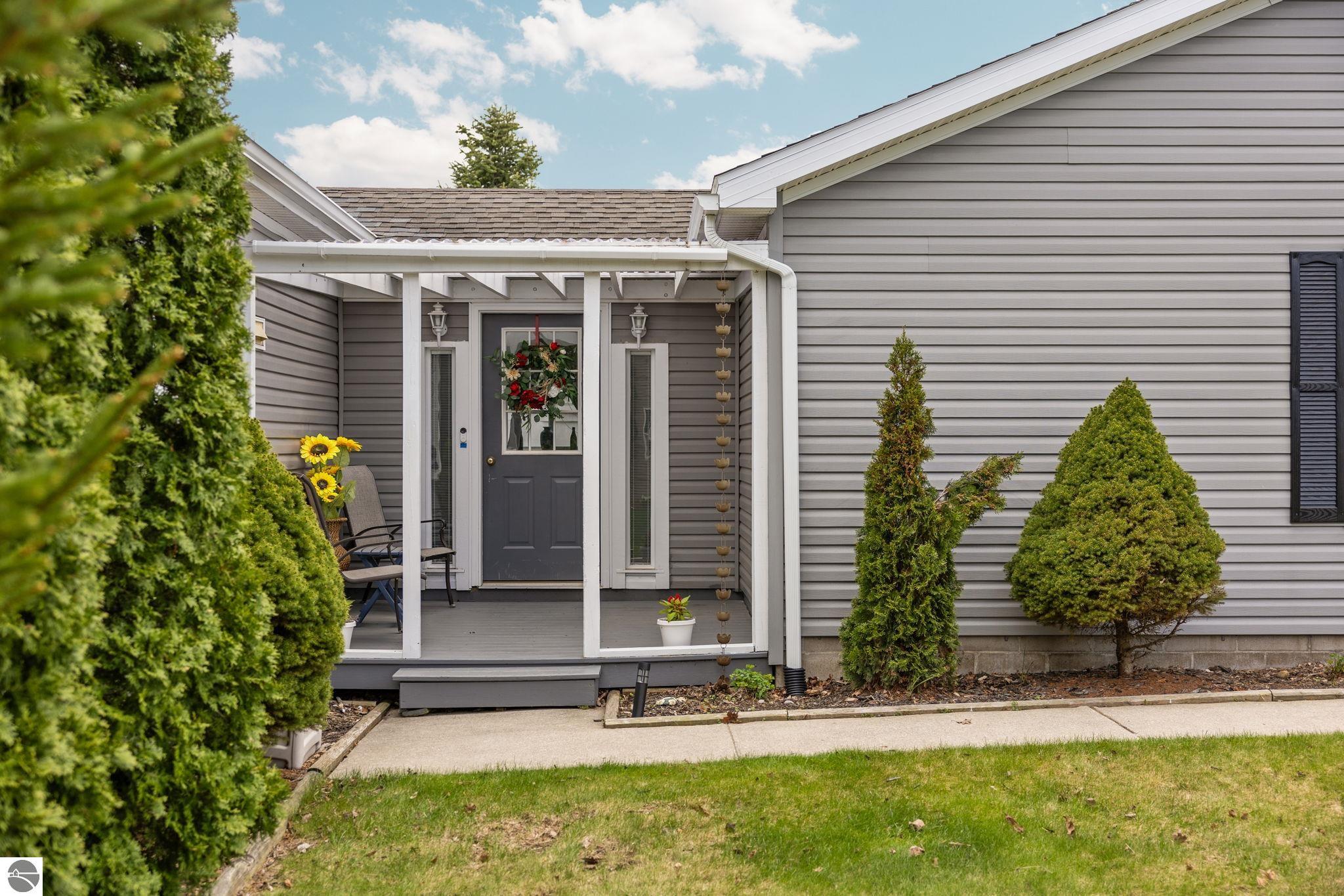 635 Autumnview Lane