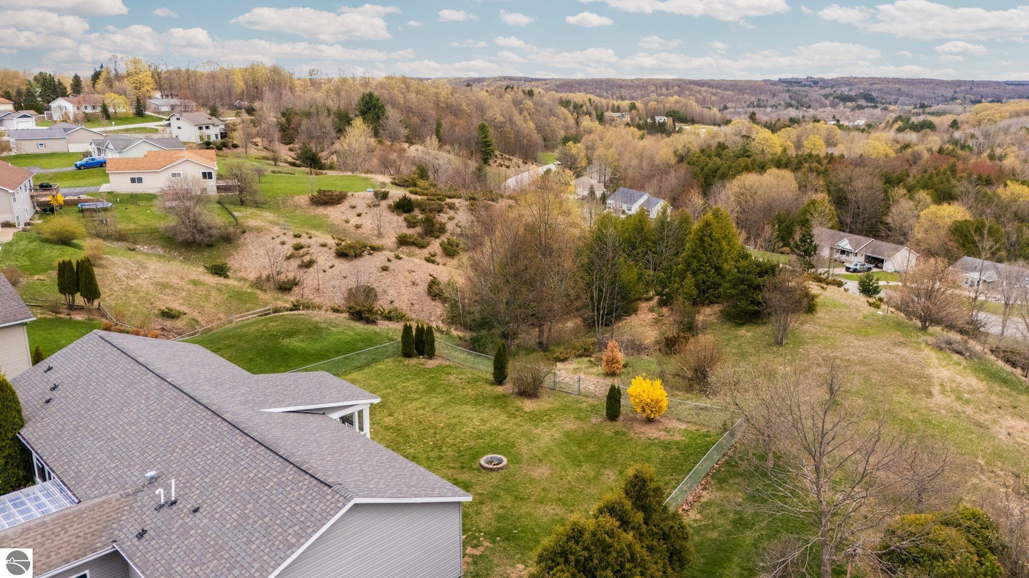 635 Autumnview Lane