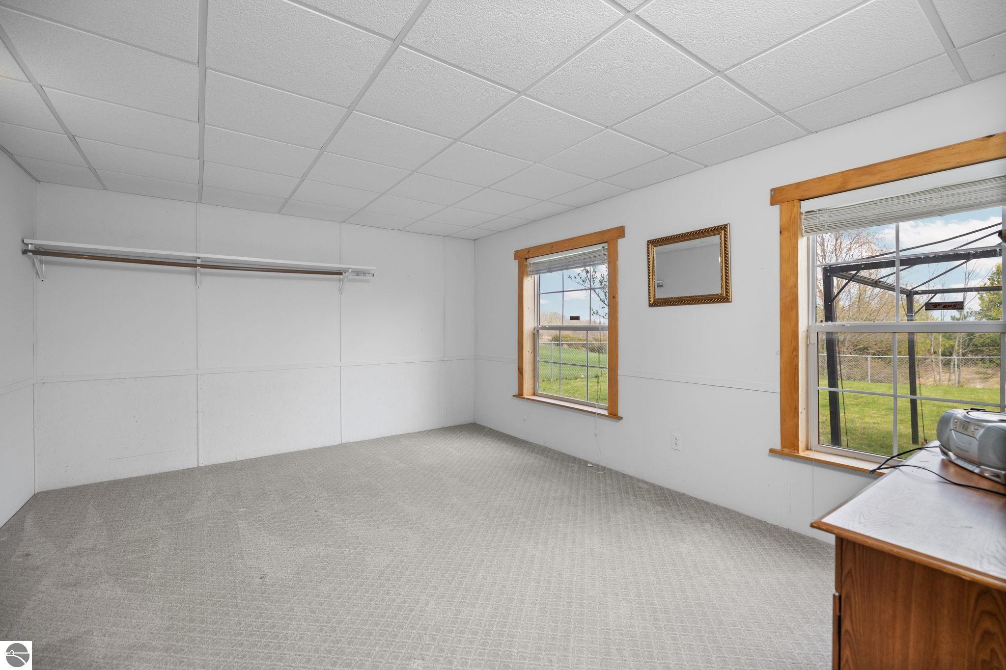 635 Autumnview Lane