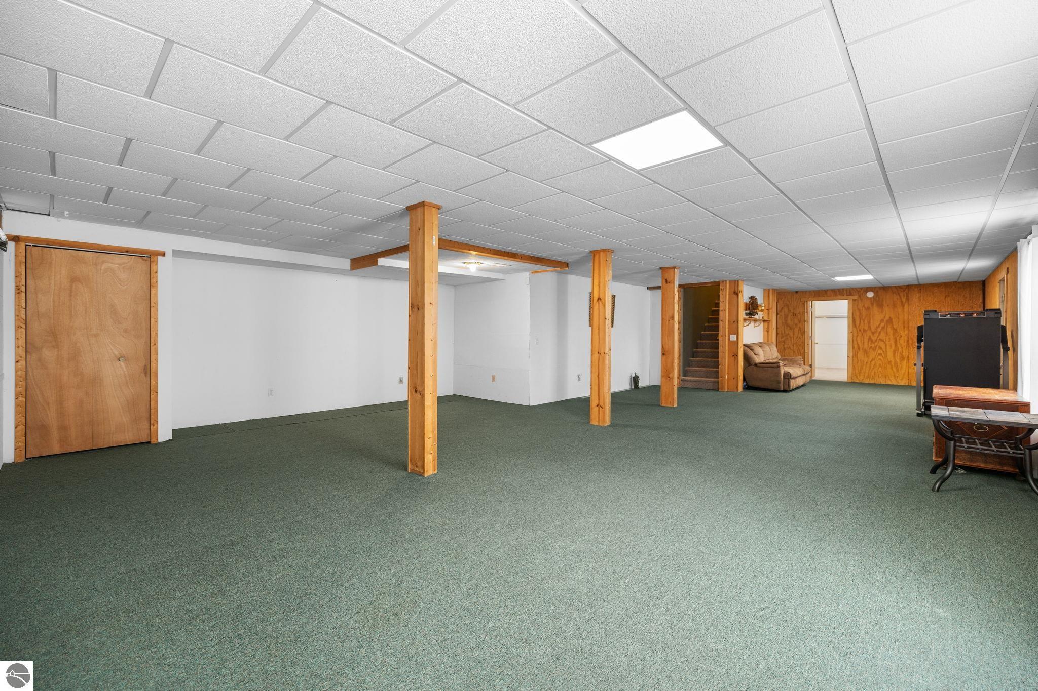 635 Autumnview Lane
